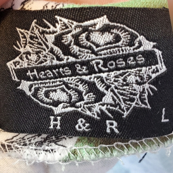 HEARTS & ROSES Dress - Picture 4 of 4